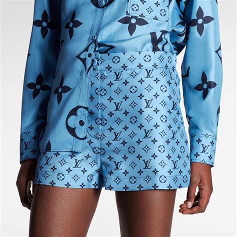 louis vuitton pajama.